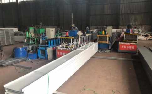 金屬圍擋是否可以取代傳統(tǒng)的石墻圍欄？(比較金屬圍擋與傳統(tǒng)圍欄的優(yōu)缺點(diǎn))