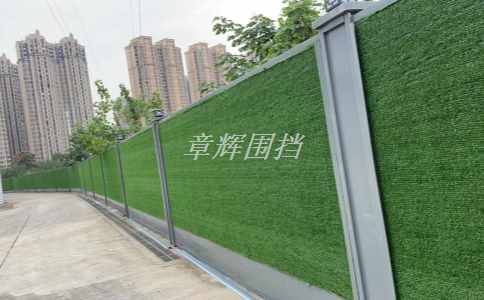 金屬圍擋與普通圍擋的區(qū)別和聯(lián)系是什么？